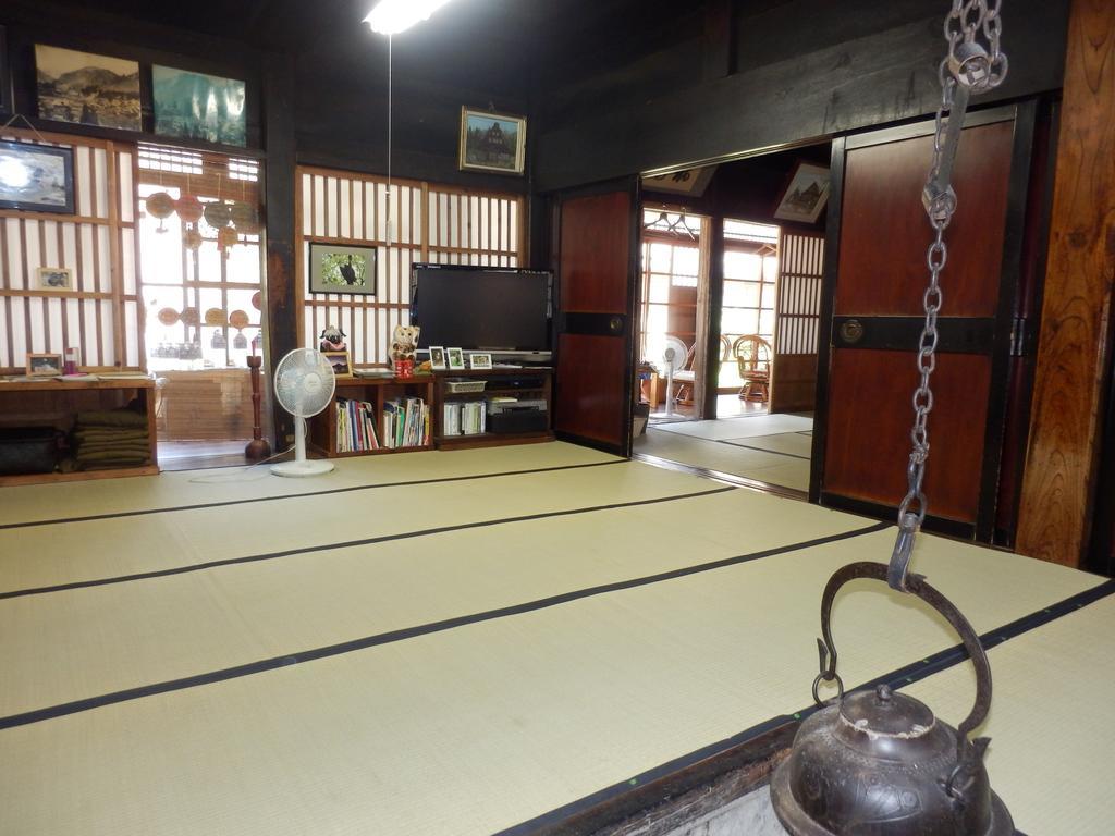 Hotel Minshuku Yomoshirou Nanto Exterior foto
